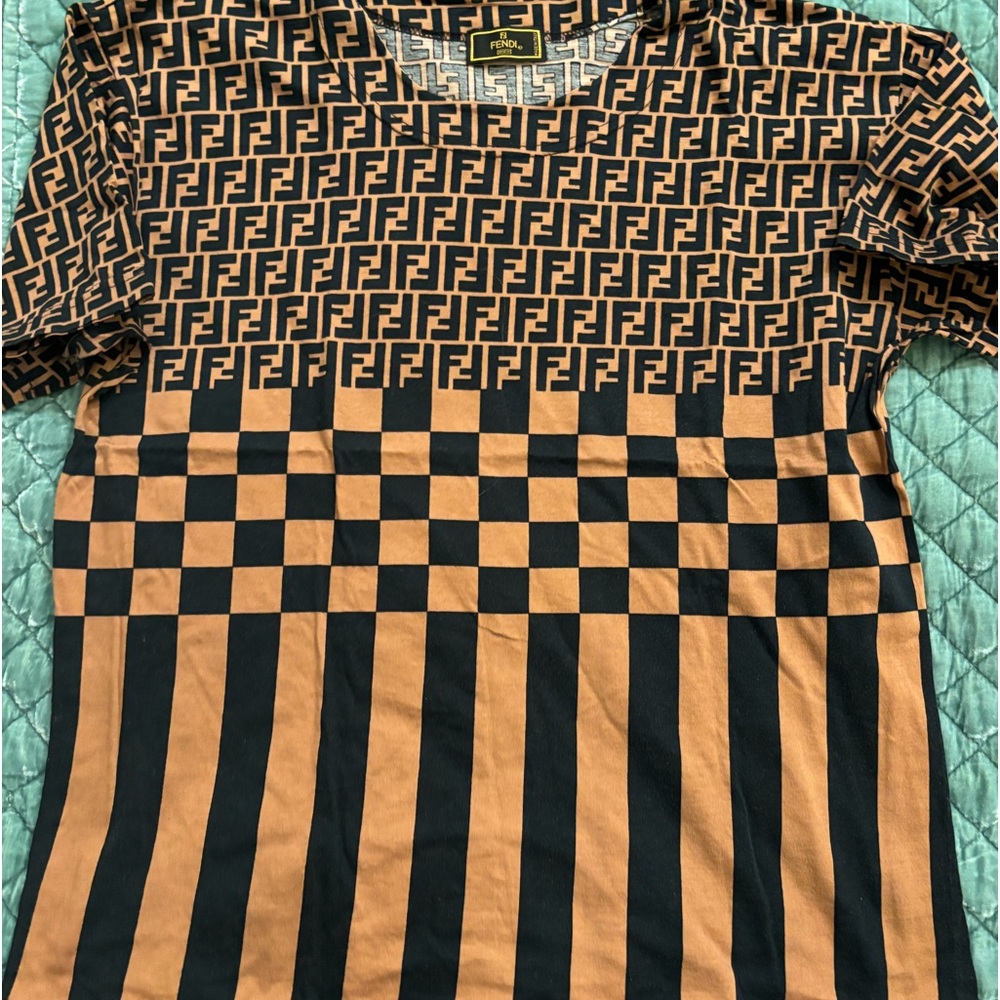 Fendi t shirt